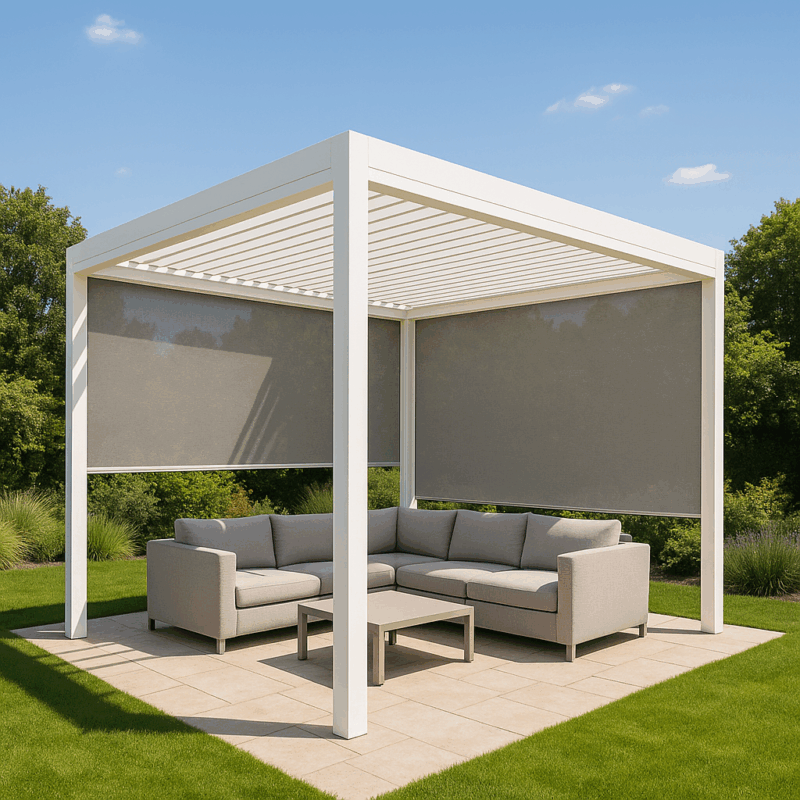 Witte pergola met zonnescherm